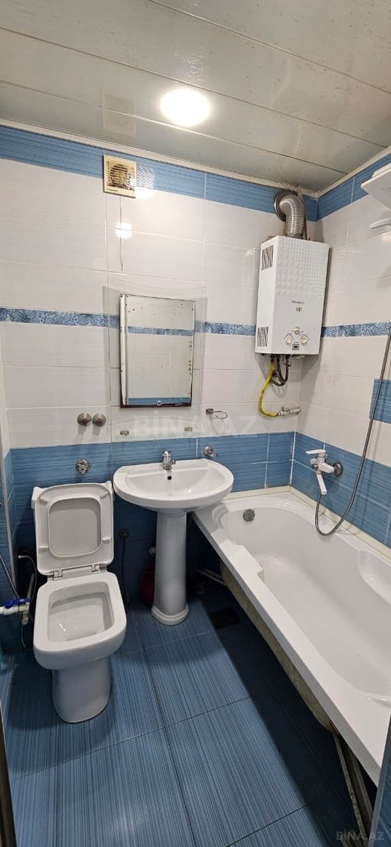 2 otaqlı Köhnə tikili, Neftçilər m., Bakı
