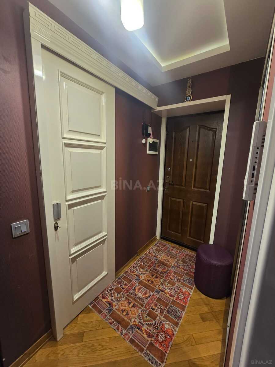 3 otaqlı Köhnə tikili, Elmlər Akademiyası m., Bakı