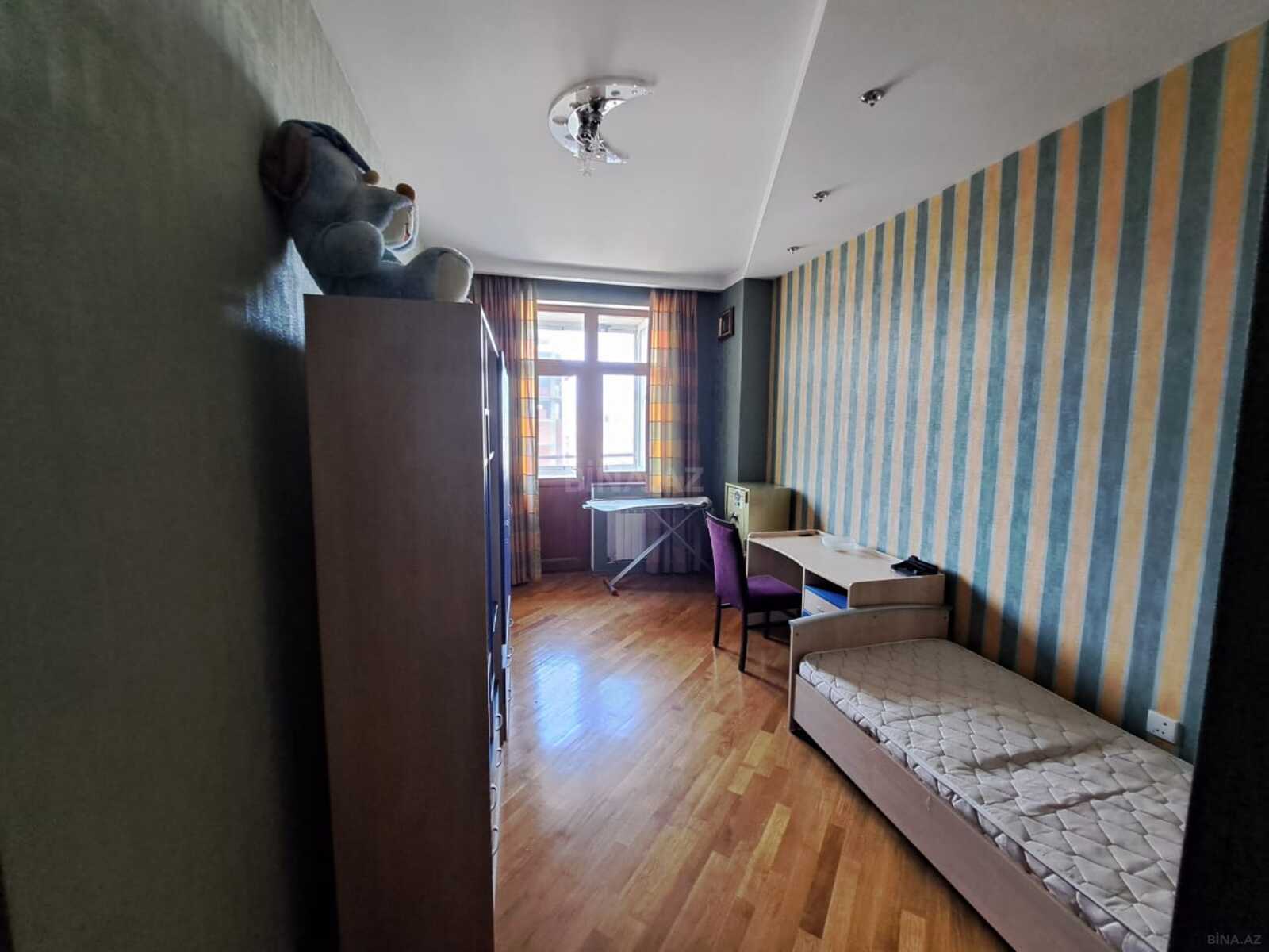 3 otaqlı Yeni tikili, 8 Noyabr m., Bakı