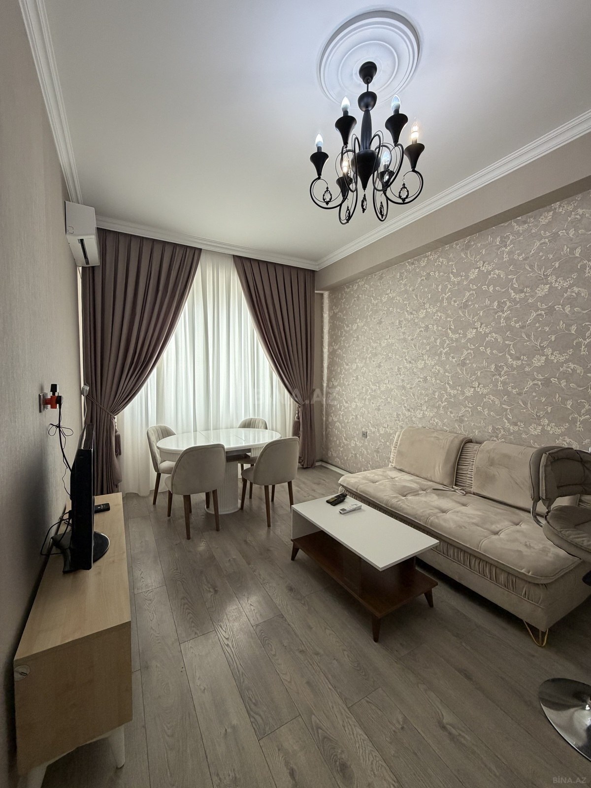 2 otaqlı Yeni tikili, Xırdalan