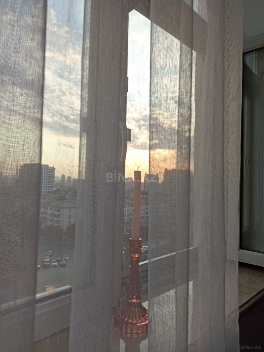2 otaqlı Köhnə tikili, Neftçilər m., Bakı
