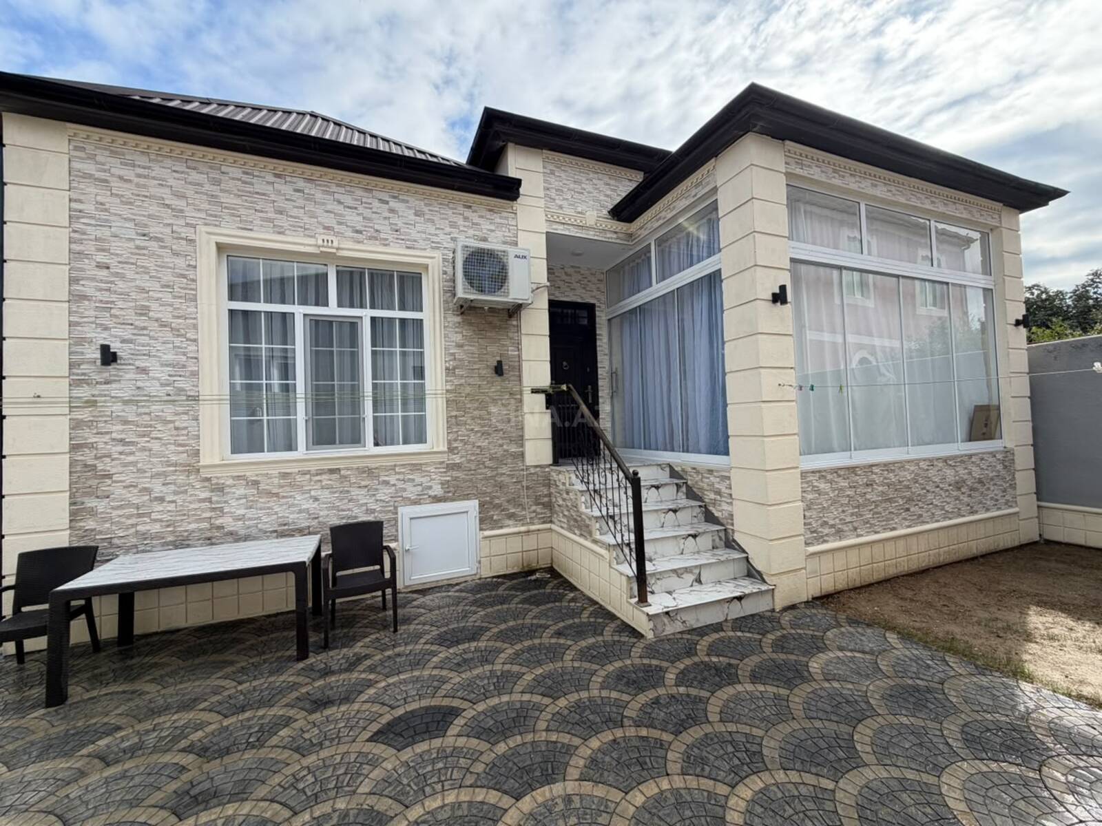 4 otaqlı Həyət evi/Bağ evi, Binə q., Bakı