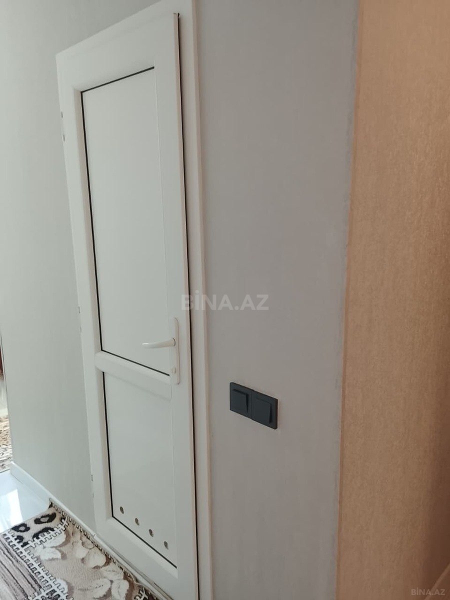 3 otaqlı Köhnə tikili, Neftçilər m., Bakı