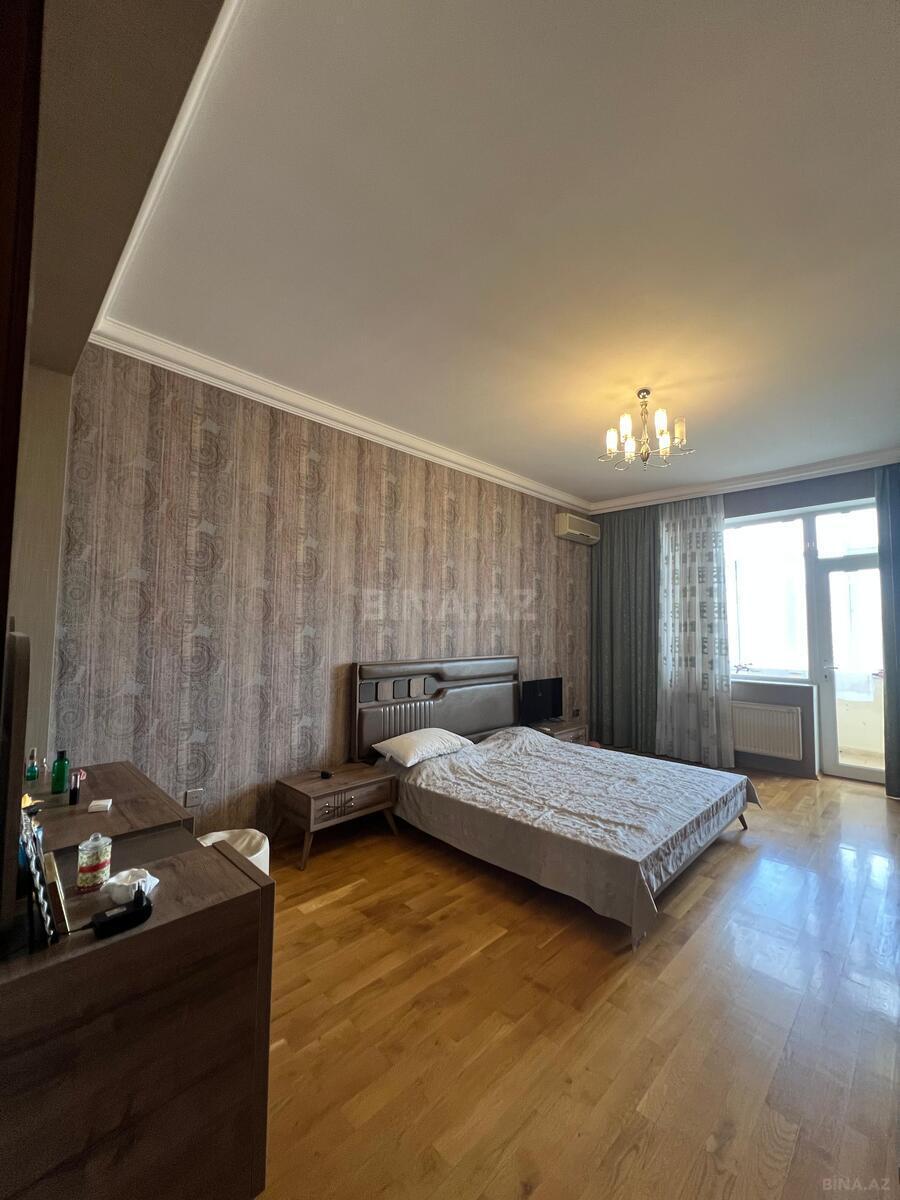4 otaqlı Yeni tikili, Elmlər Akademiyası m., Bakı