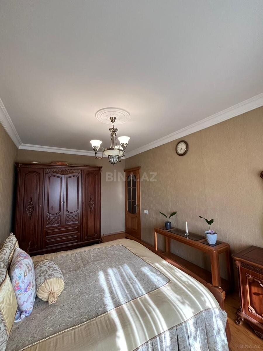4 otaqlı Köhnə tikili, Əhmədli m., Bakı