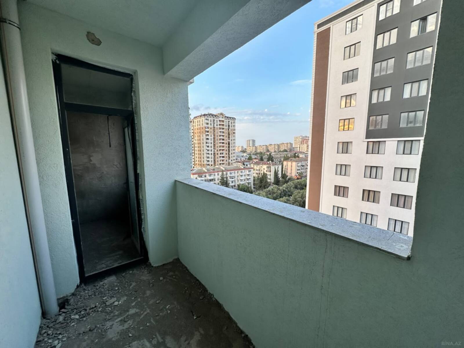 3 otaqlı Yeni tikili, Neftçilər m., Bakı