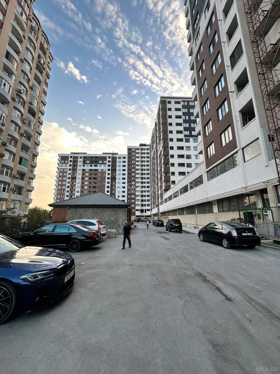 3 otaqlı Yeni tikili, Neftçilər m., Bakı