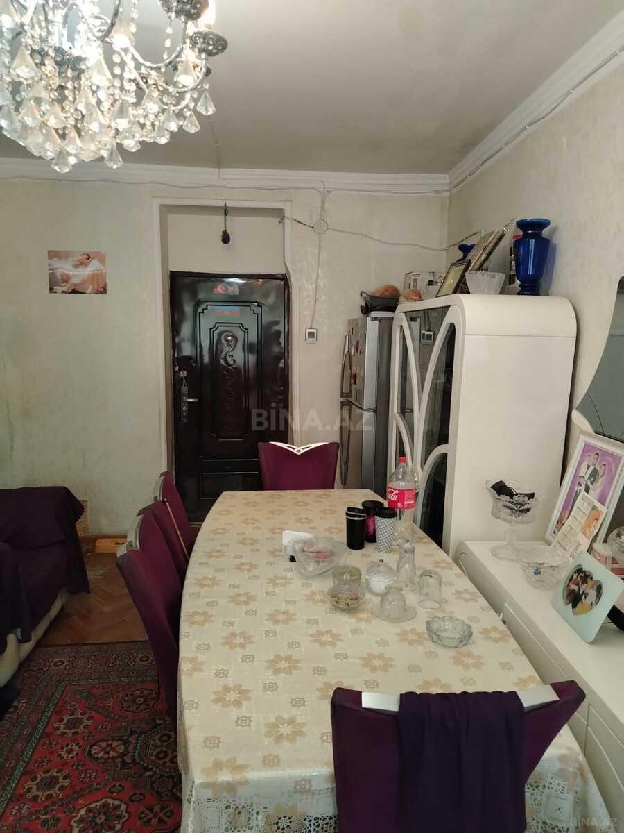 2 otaqlı Köhnə tikili, Memar Əcəmi m., Bakı