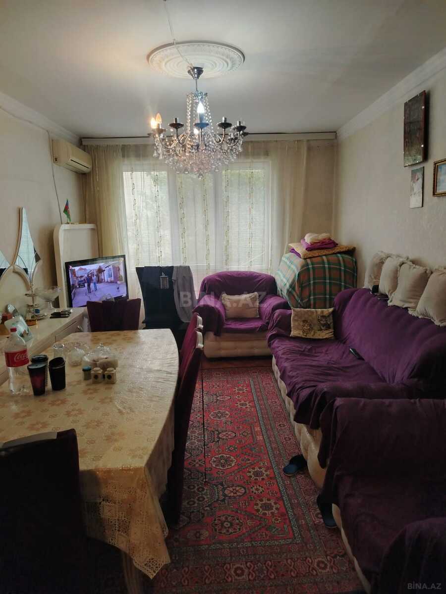 2 otaqlı Köhnə tikili, Memar Əcəmi m., Bakı