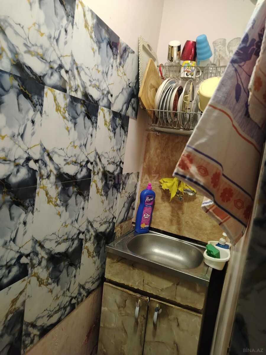 2 otaqlı Köhnə tikili, Memar Əcəmi m., Bakı