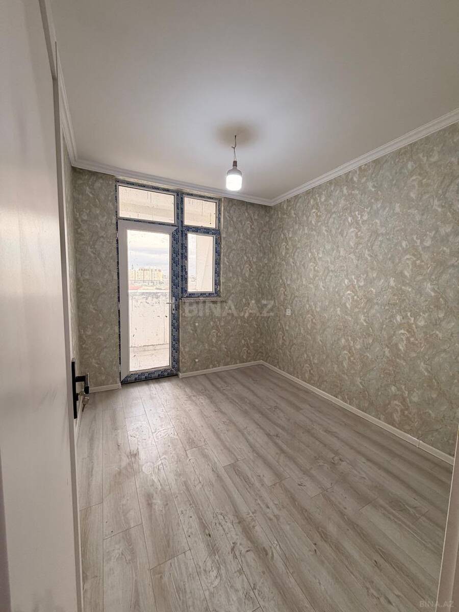 3 otaqlı Yeni tikili, Xırdalan