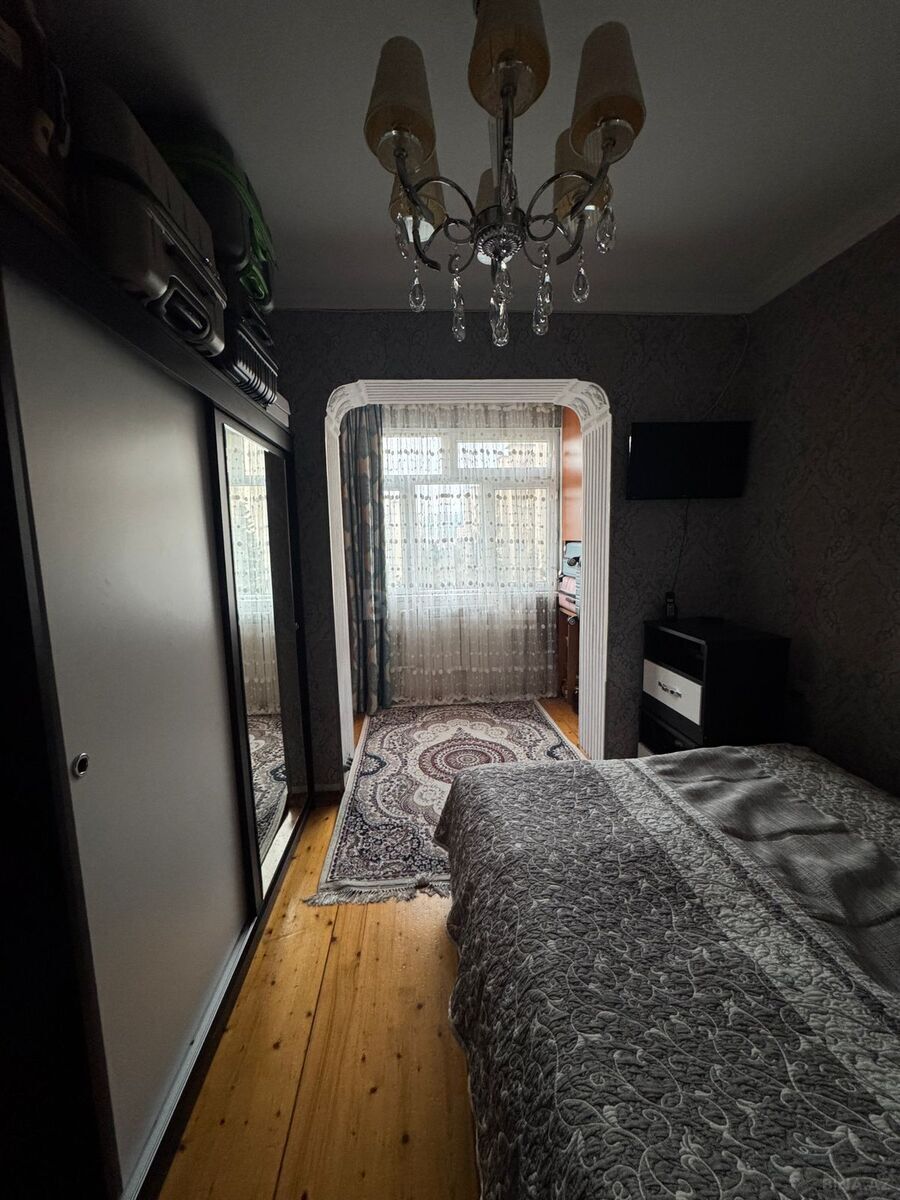 3 otaqlı Köhnə tikili, Əhmədli q., Bakı