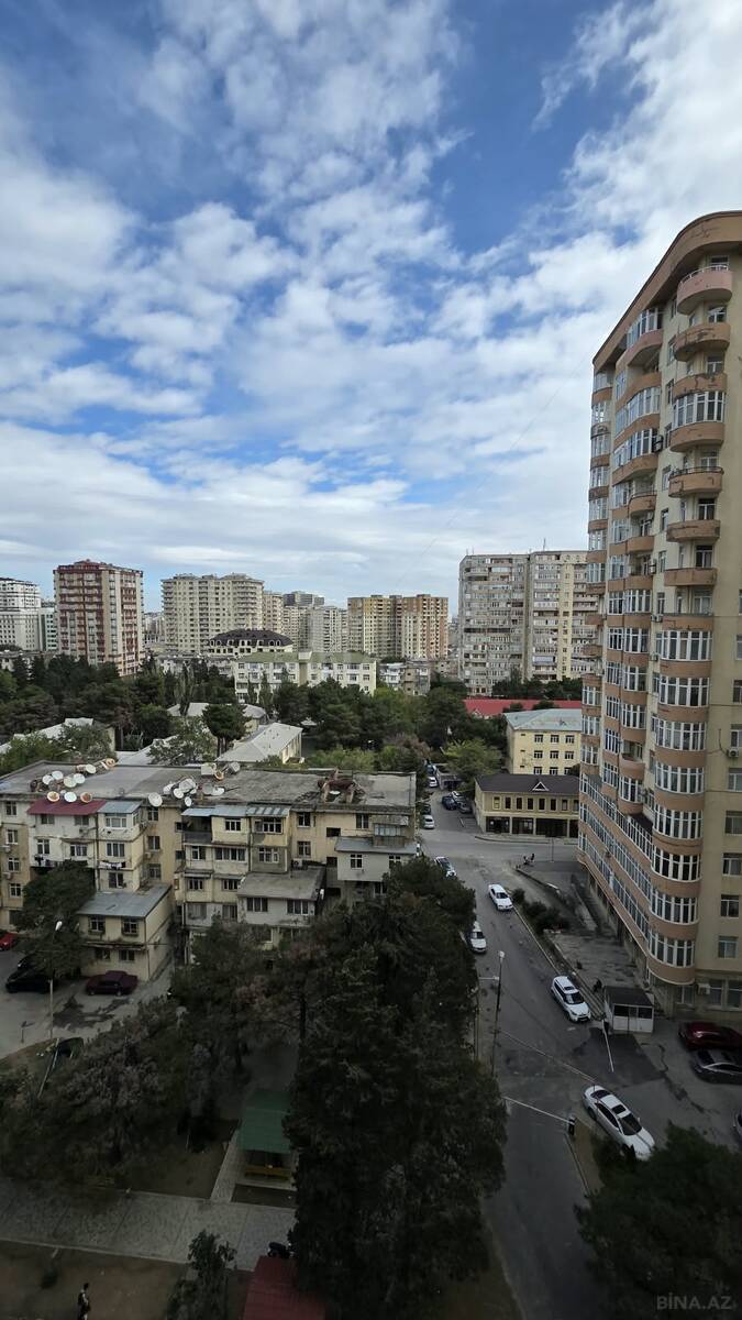 3 otaqlı Yeni tikili, İnşaatçılar m., Bakı