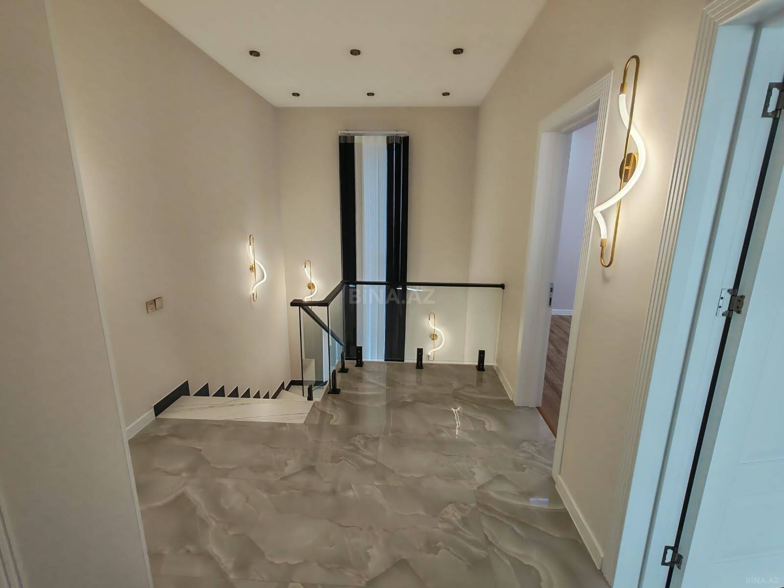 4 otaqlı Həyət evi/Bağ evi, Şüvəlan q., Bakı
