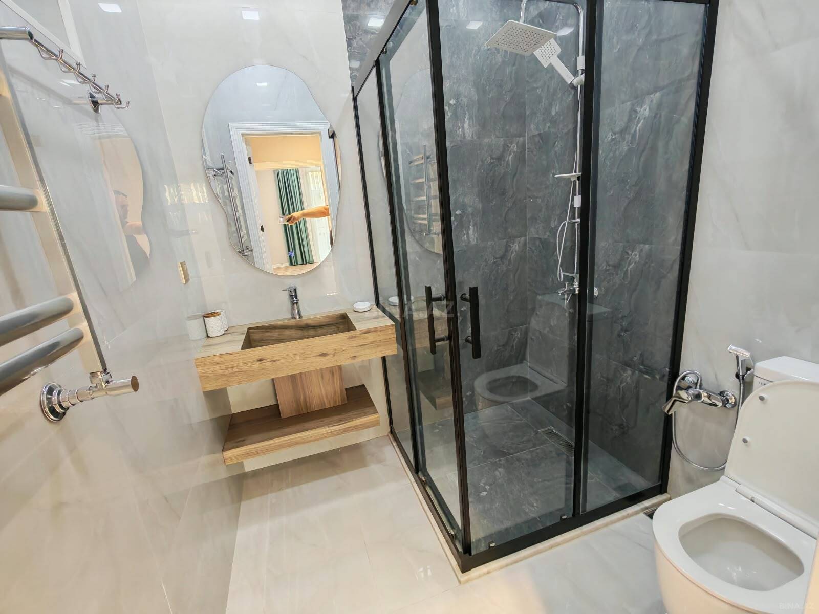 4 otaqlı Həyət evi/Bağ evi, Şüvəlan q., Bakı