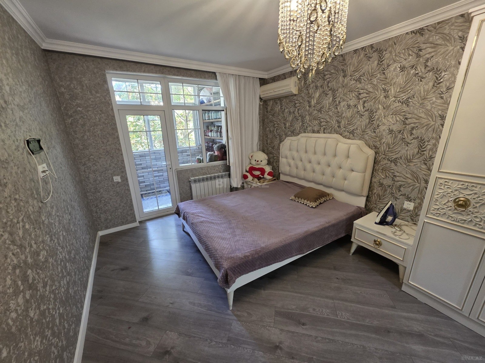 3 otaqlı Köhnə tikili, Neftçilər m., Bakı