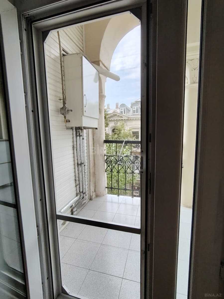 2 otaqlı Köhnə tikili, Sahil m., Bakı