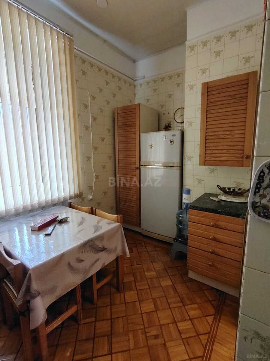 2 otaqlı Köhnə tikili, Sahil m., Bakı