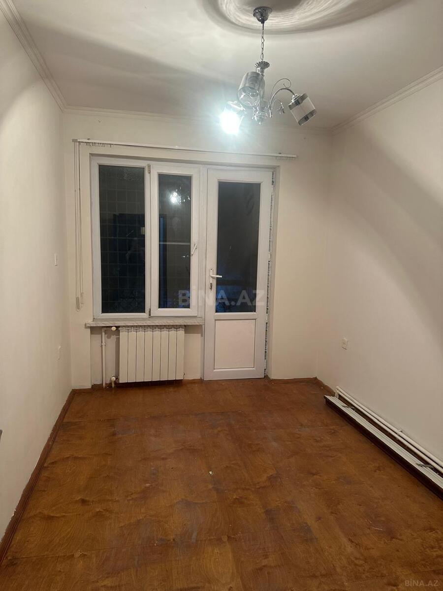 2 otaqlı Köhnə tikili, Bakıxanov q., Bakı