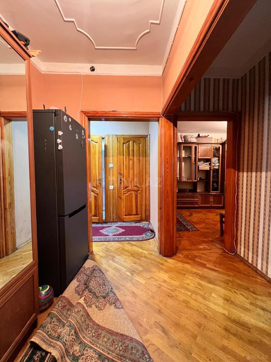 2 otaqlı Köhnə tikili, Xalqlar Dostluğu m., Bakı