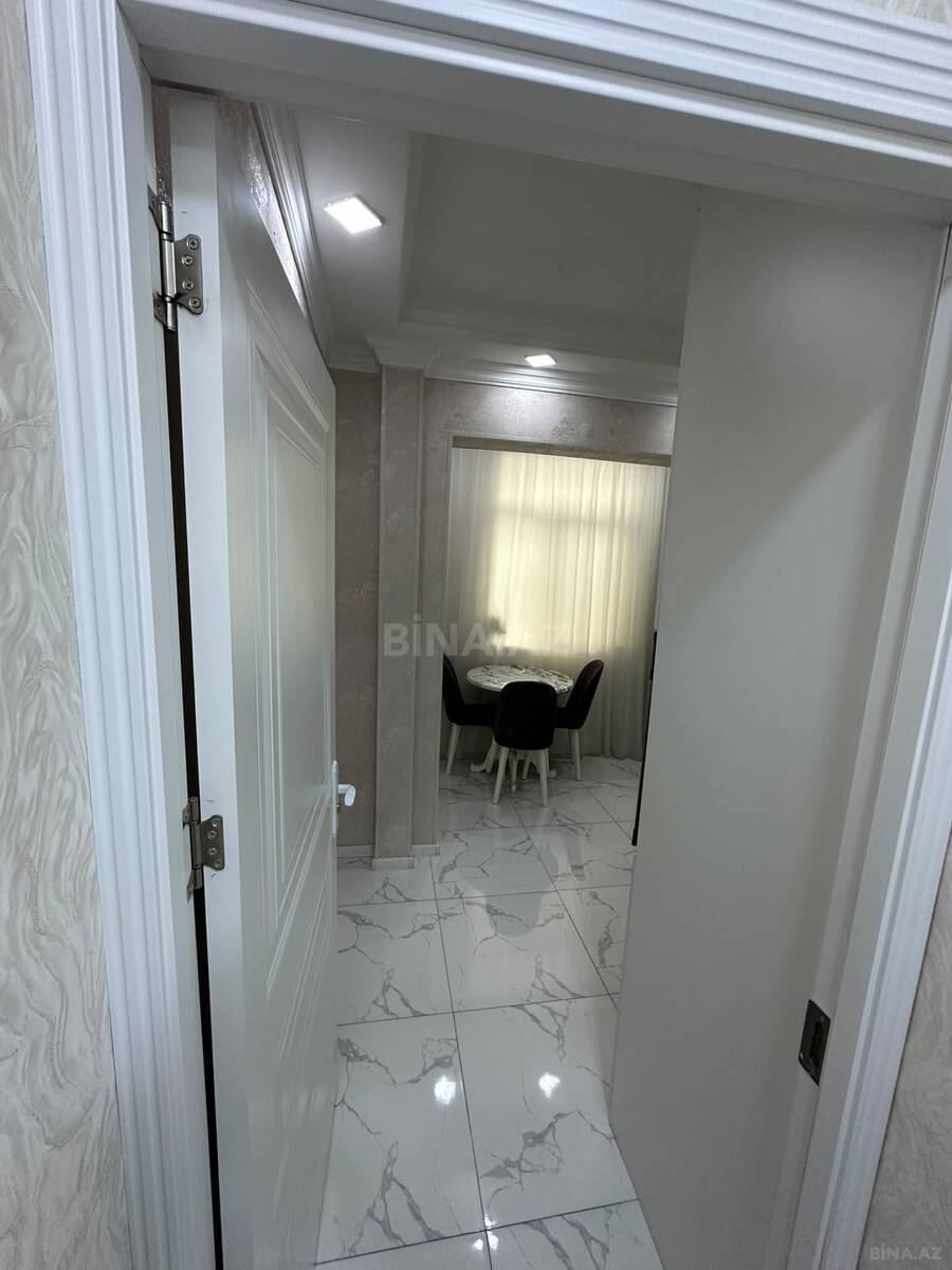 3 otaqlı Köhnə tikili, Əhmədli m., Bakı