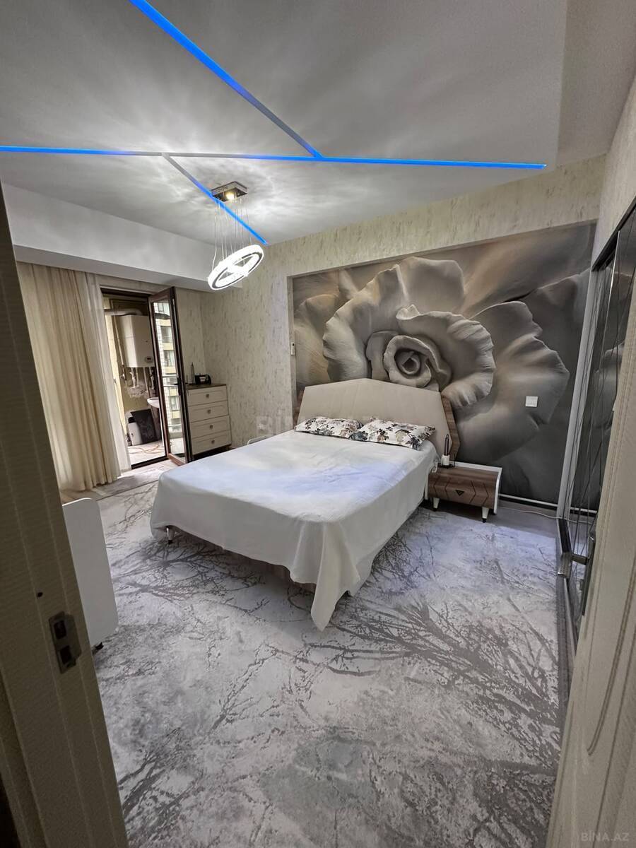 3 otaqlı Yeni tikili, Şah İsmayıl Xətai m., Bakı