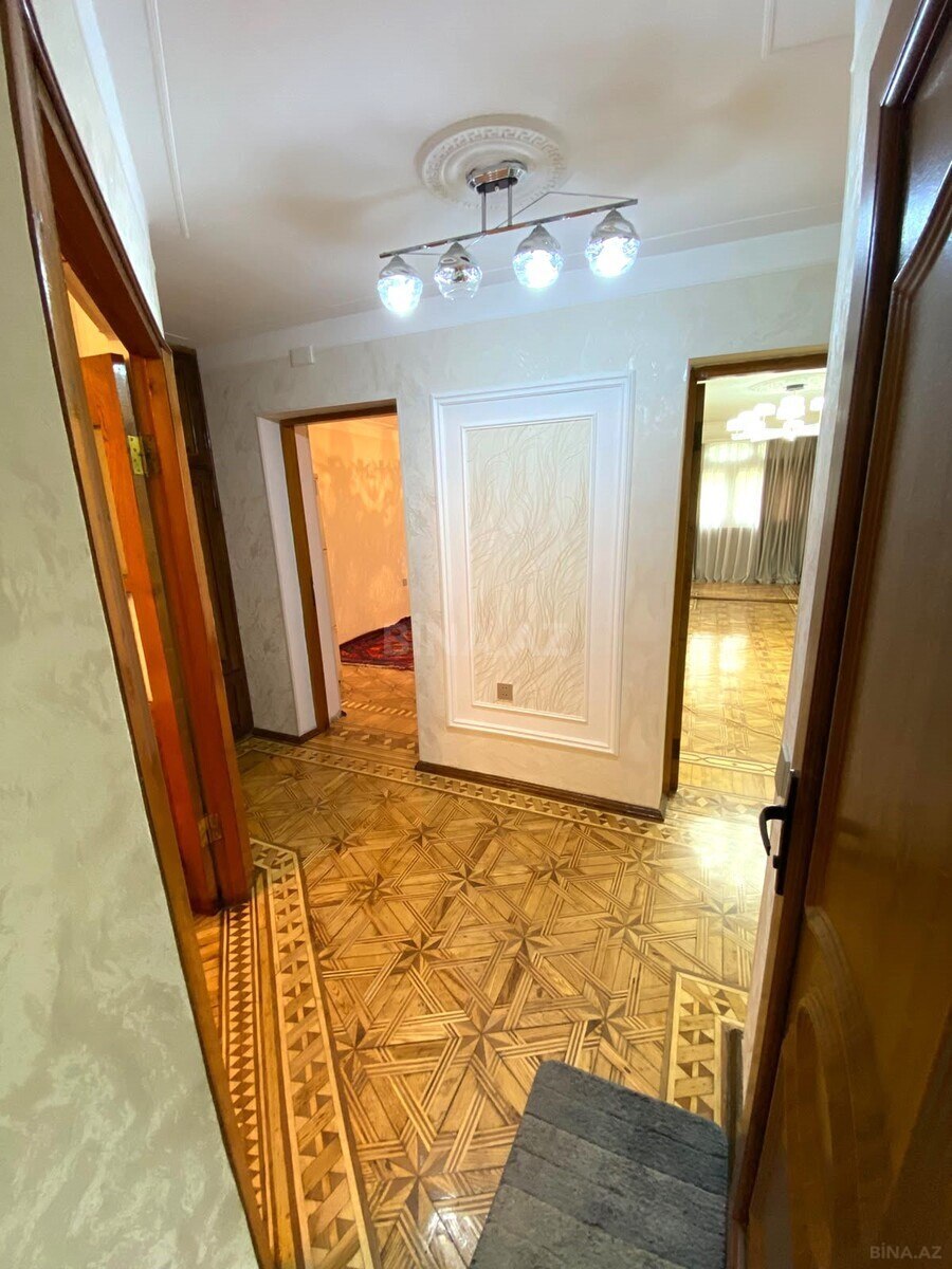 3 otaqlı Köhnə tikili, İnşaatçılar m., Bakı