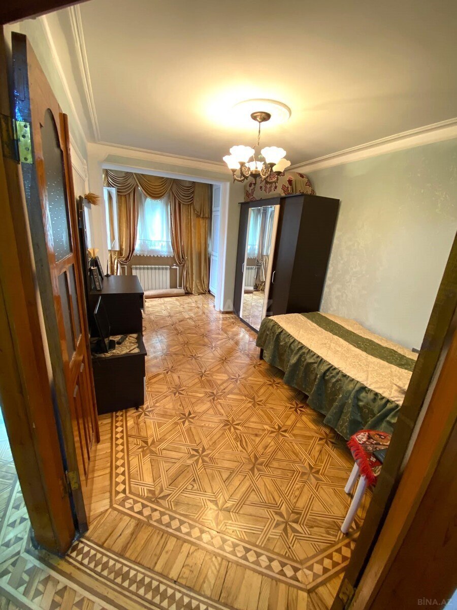 3 otaqlı Köhnə tikili, İnşaatçılar m., Bakı