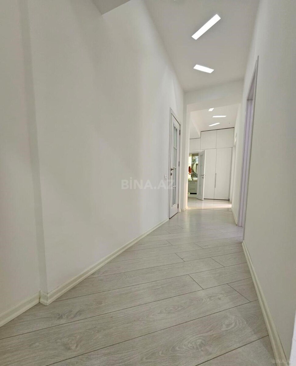 3 otaqlı Yeni tikili, İnşaatçılar m., Bakı