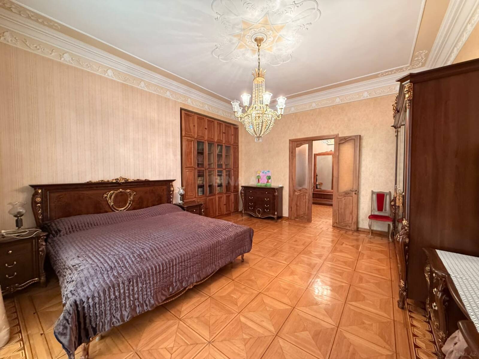 3 otaqlı Köhnə tikili, İçəri Şəhər m., Bakı