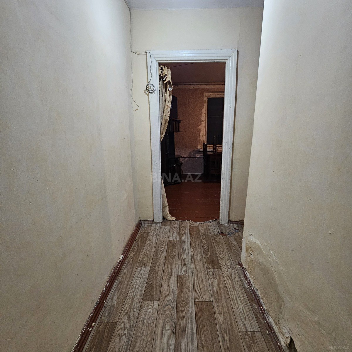 1 otaqlı Köhnə tikili, Bakıxanov q., Bakı