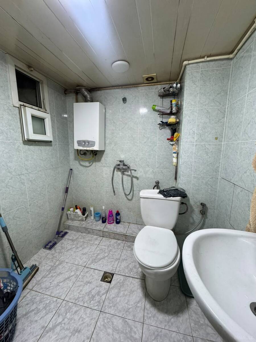 2 otaqlı Köhnə tikili, Qara Qarayev m., Bakı