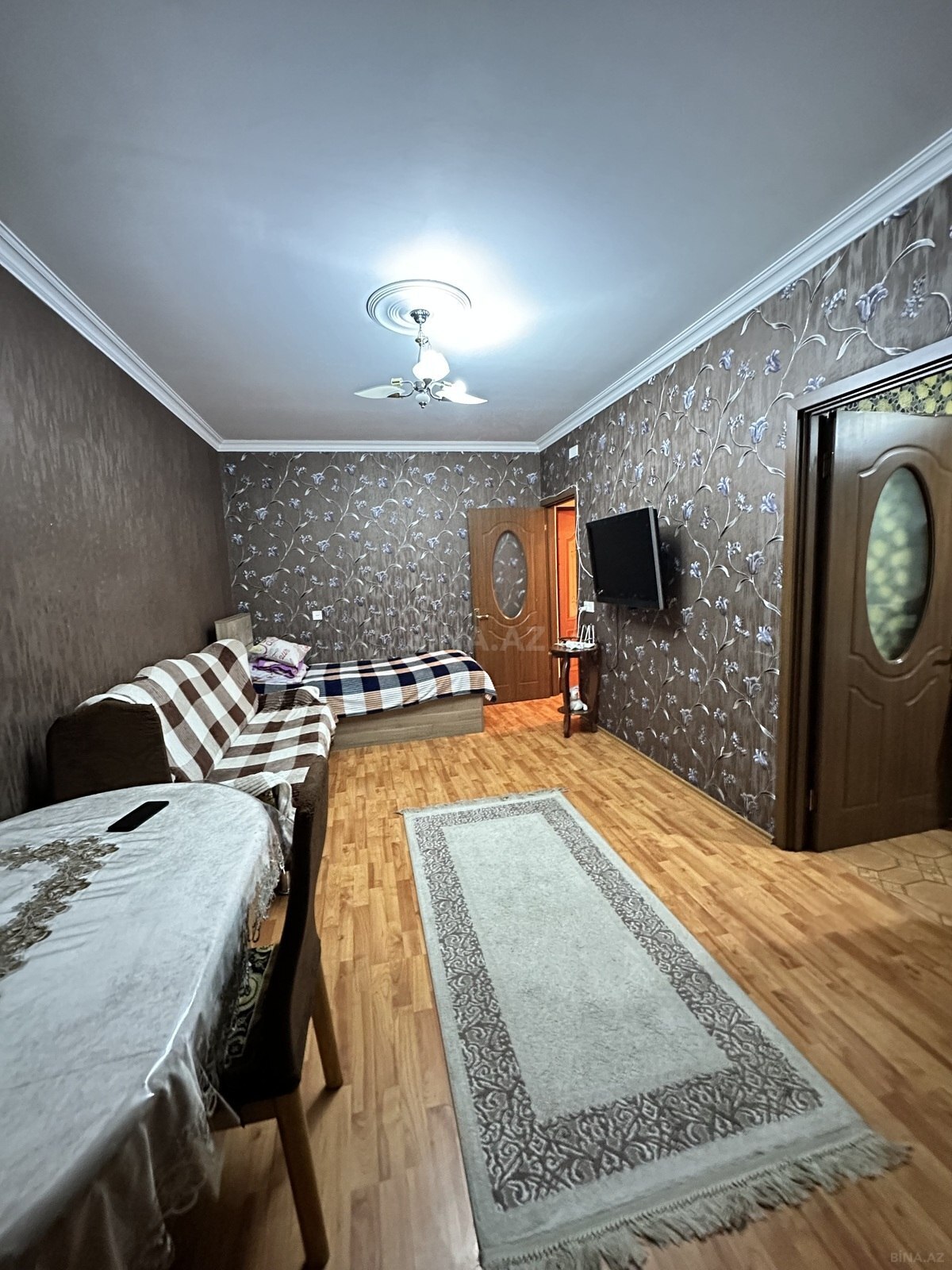 1 otaqlı Köhnə tikili, Memar Əcəmi m., Bakı