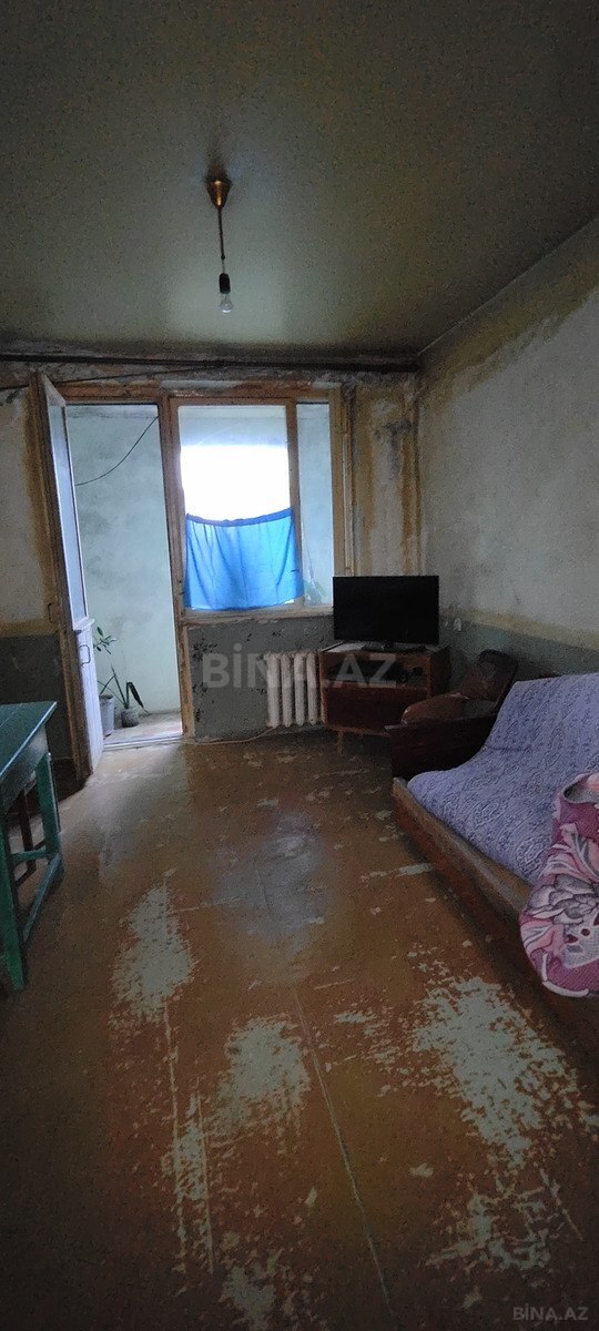 3 otaqlı Köhnə tikili, Bakıxanov q., Bakı