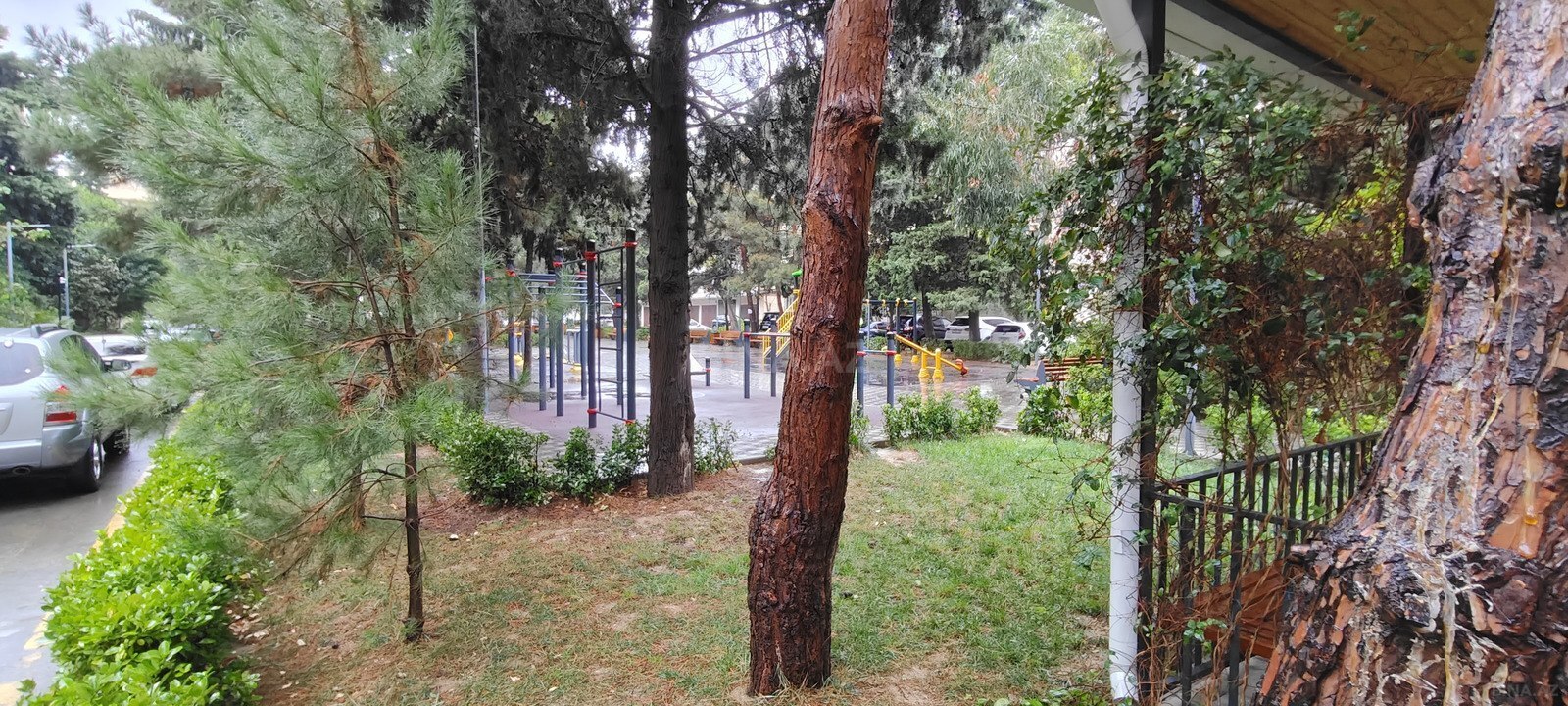 3 otaqlı Köhnə tikili, Bakıxanov q., Bakı