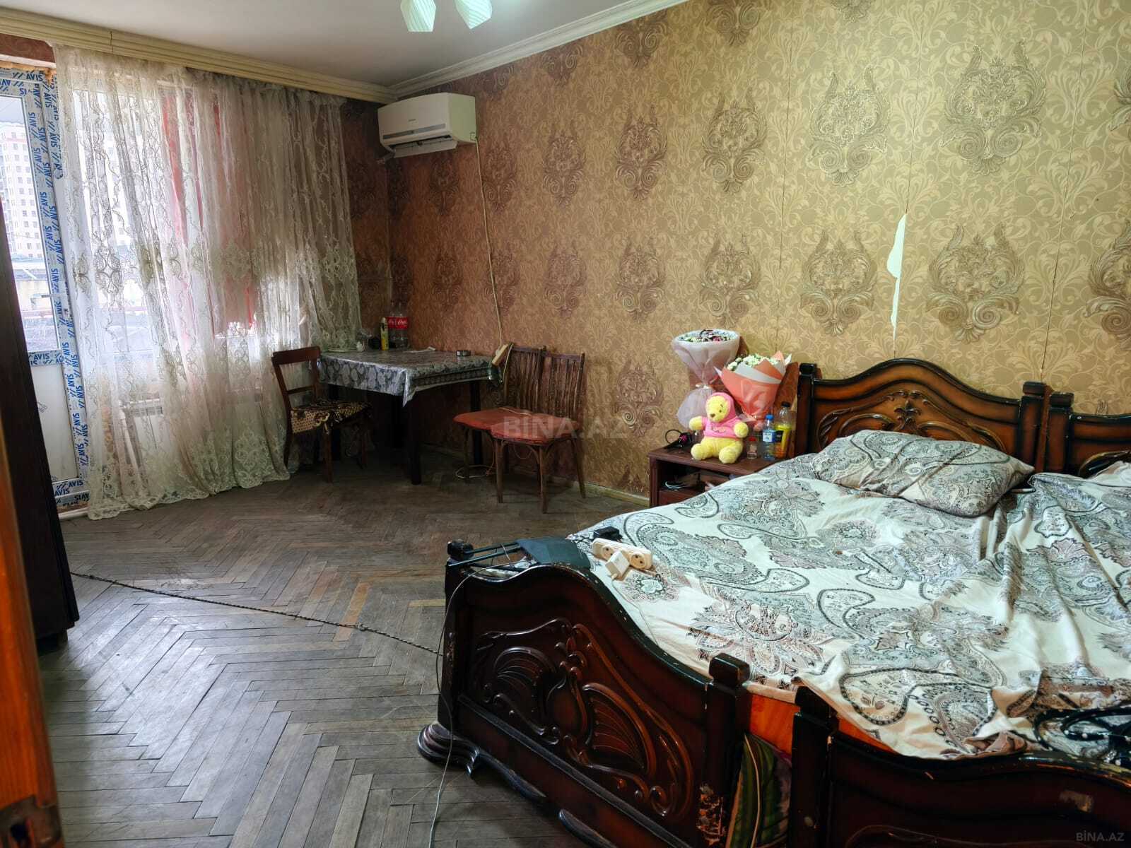 1 otaqlı Köhnə tikili, Elmlər Akademiyası m., Bakı