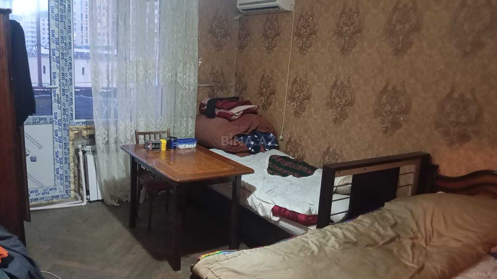 1 otaqlı Köhnə tikili, Elmlər Akademiyası m., Bakı