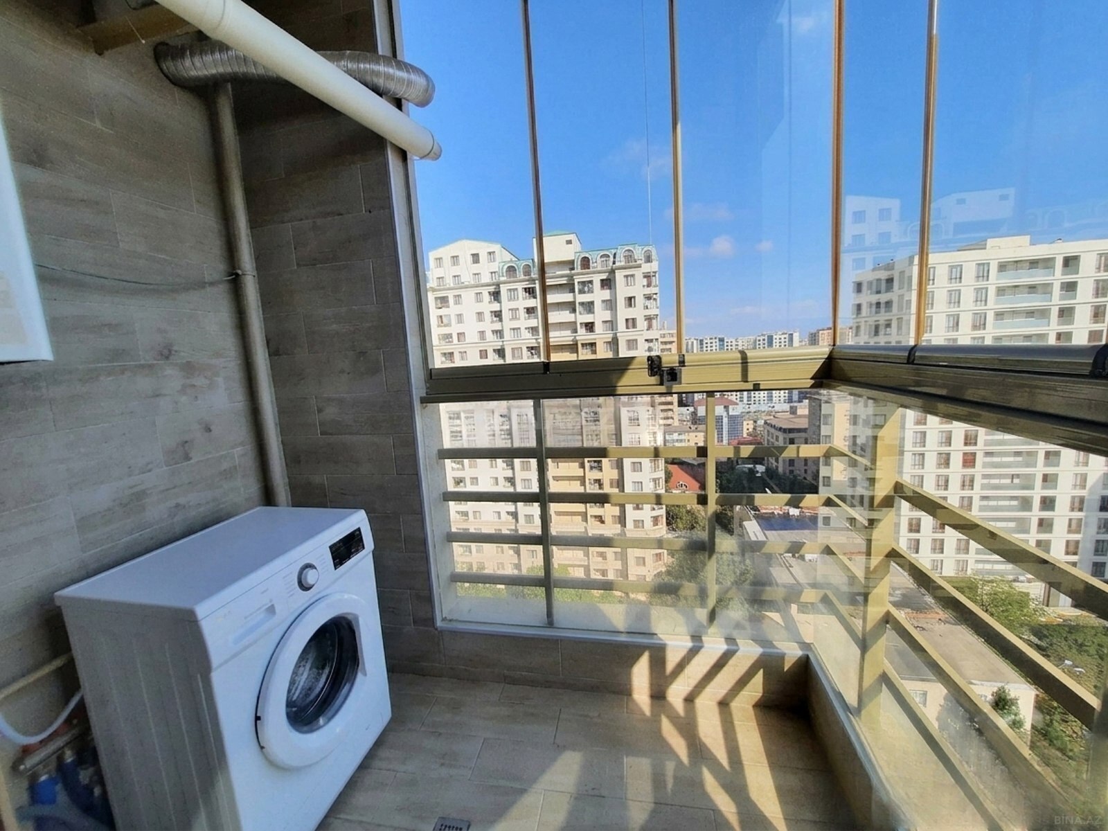 3 otaqlı Yeni tikili, İnşaatçılar m., Bakı