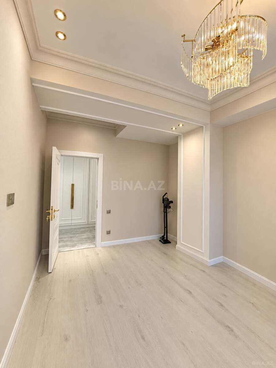 3 otaqlı Yeni tikili, Qara Qarayev m., Bakı