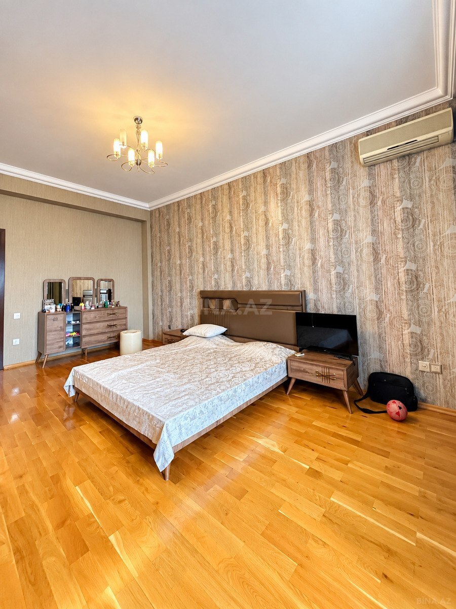 4 otaqlı Yeni tikili, Elmlər Akademiyası m., Bakı