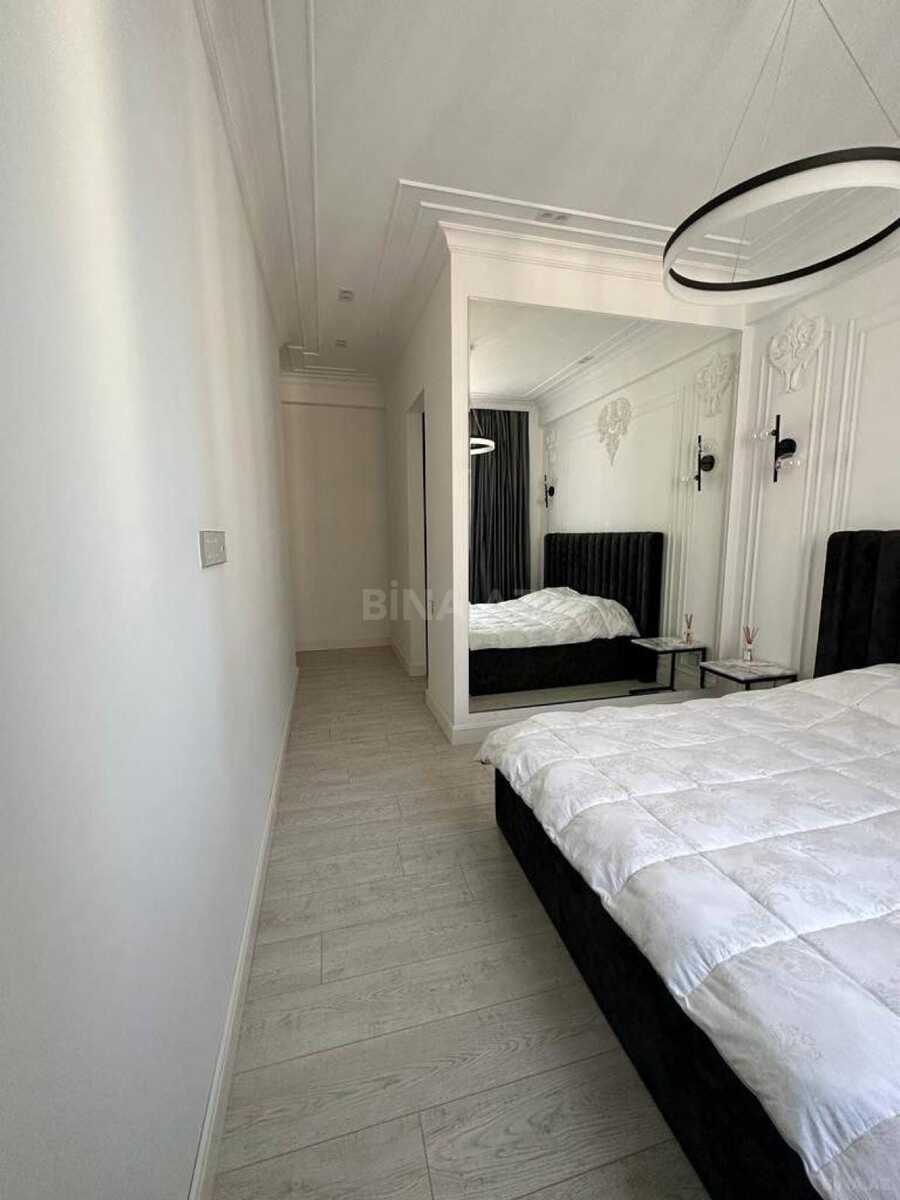 3 otaqlı Yeni tikili, Şah İsmayıl Xətai m., Bakı