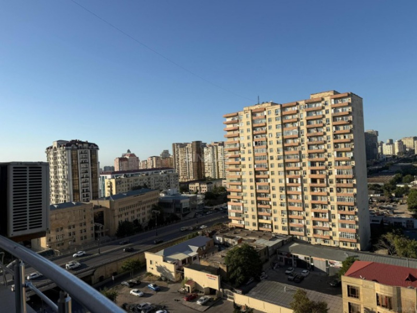 3 otaqlı Yeni tikili, 8 Noyabr m., Bakı