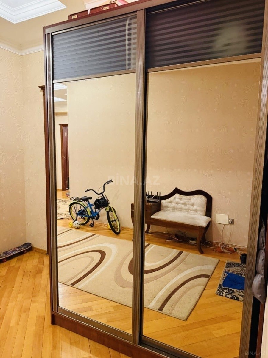 4 otaqlı Köhnə tikili, 20 Yanvar m., Bakı