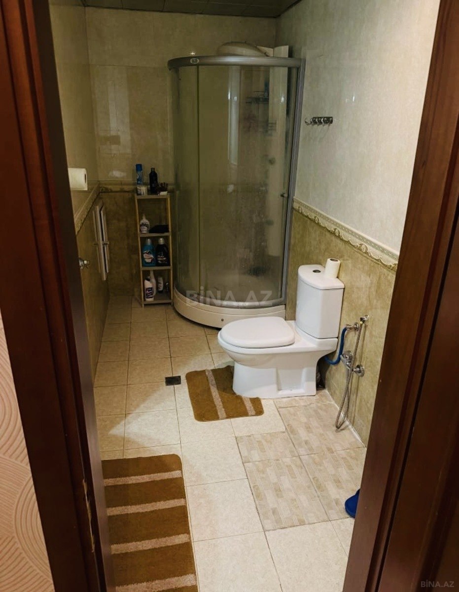 4 otaqlı Köhnə tikili, 20 Yanvar m., Bakı
