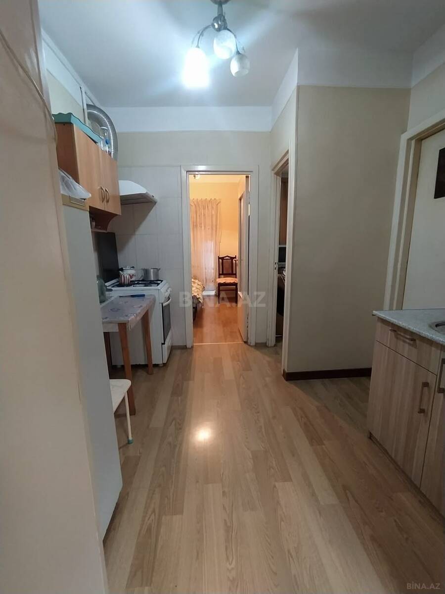 2 otaqlı Köhnə tikili, Xalqlar Dostluğu m., Bakı