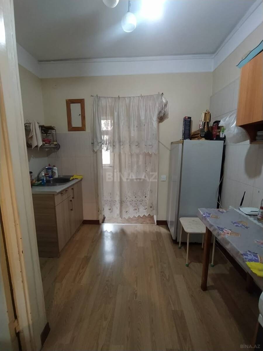 2 otaqlı Köhnə tikili, Xalqlar Dostluğu m., Bakı