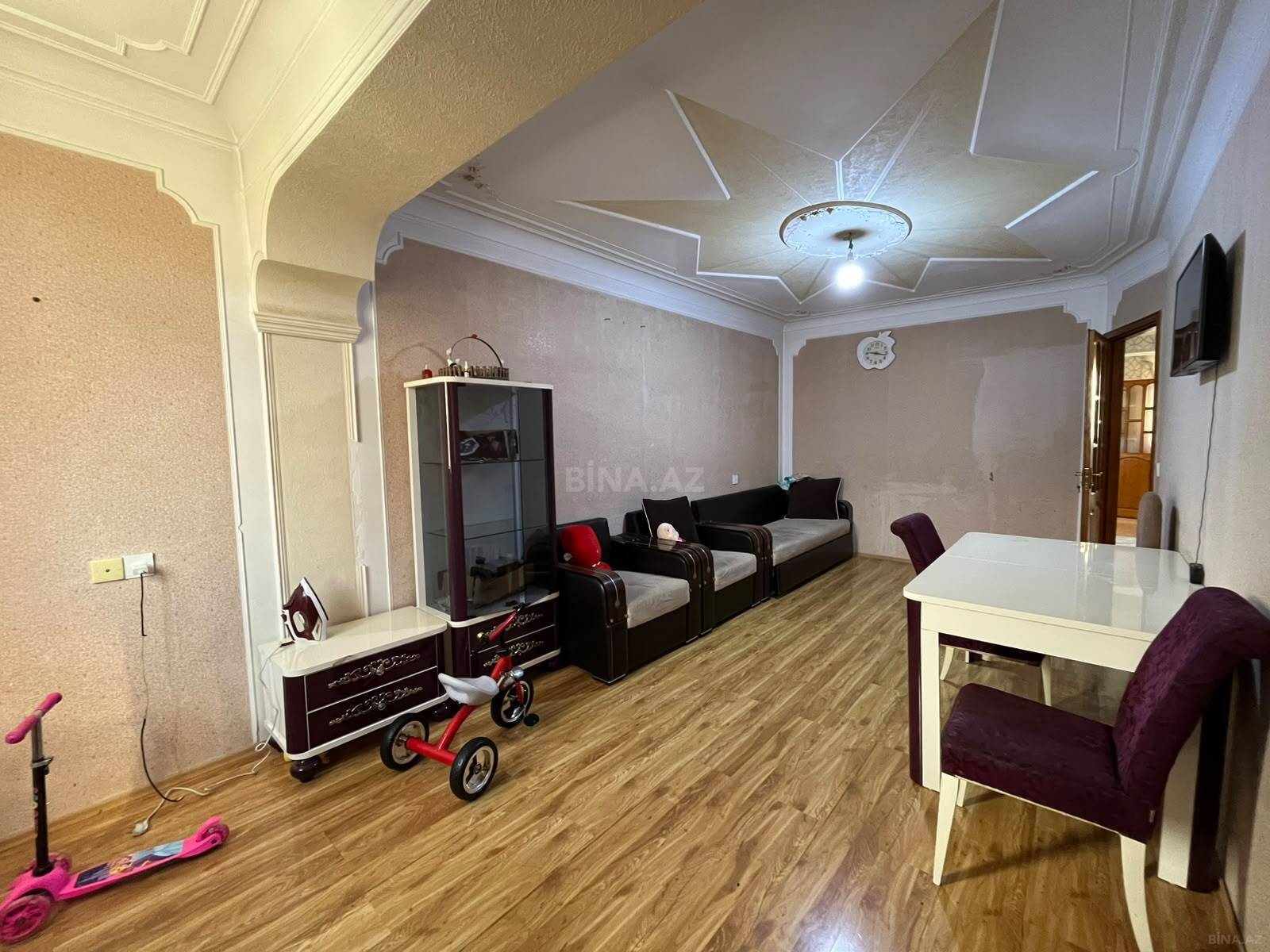 3 otaqlı Köhnə tikili, Gənclik m., Bakı