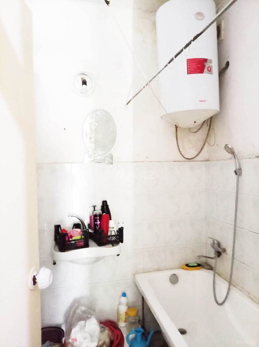 2 otaqlı Köhnə tikili, 7-ci mikrorayon q., Bakı