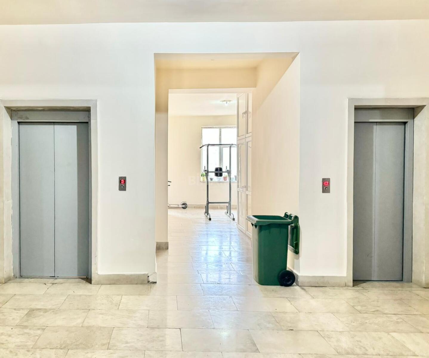 3 otaqlı Yeni tikili, 28 May m., Bakı