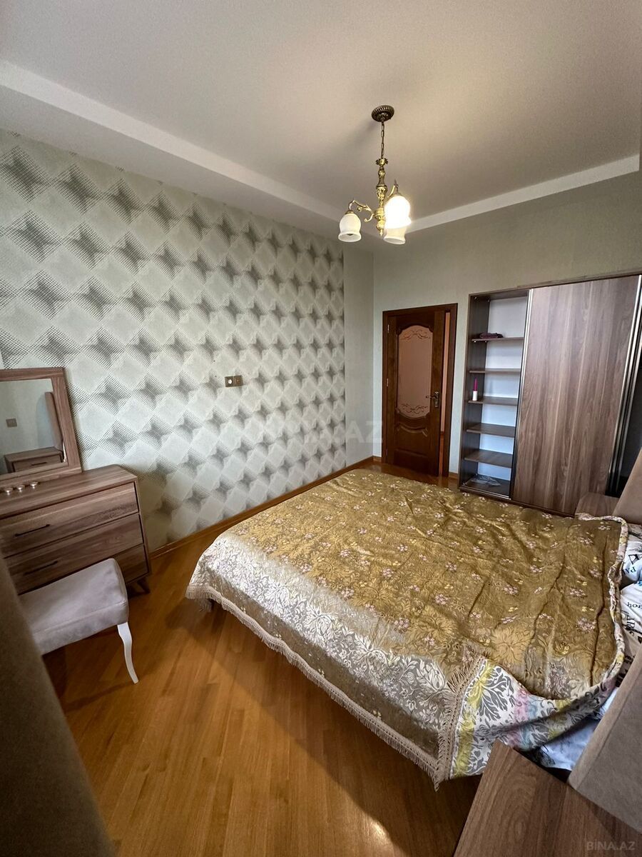 3 otaqlı Yeni tikili, 7-ci mikrorayon q., Bakı